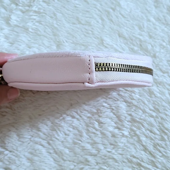 Juicy🍊 Couture Pink Clay Velour Heart🩷 Zip Around Coin Purse - NWT - Picture 5 of 16